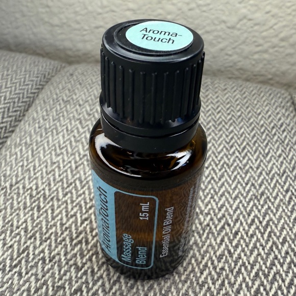 AromaTouch Massage Blend — DoTERRA, 15ml - Picture 11 of 11